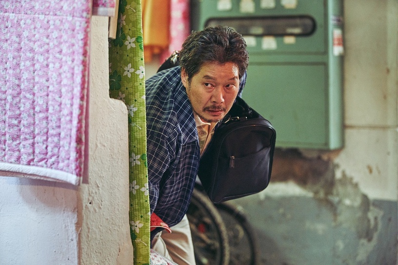 劉亞仁《收屍人》增肥15公斤變大叔!挑戰飾演語言障礙者,全程無台詞,演技超傳神!