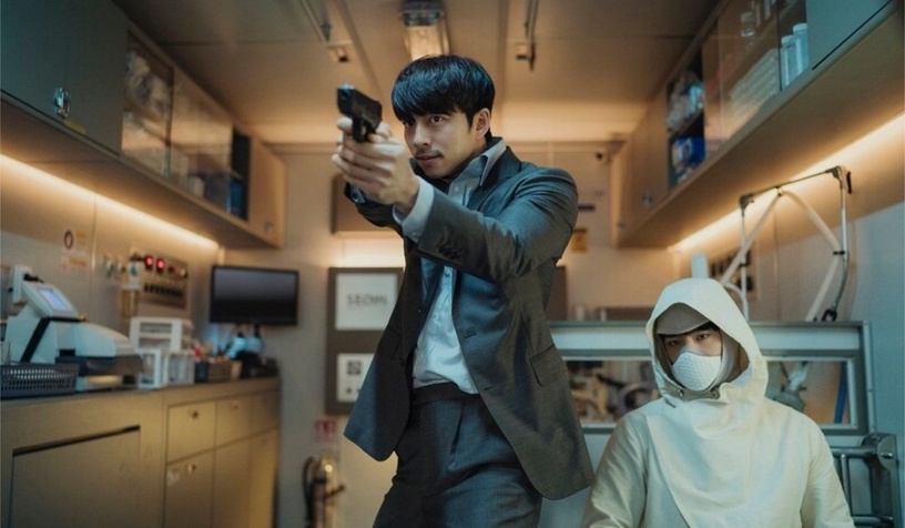 孔劉、朴寶劍合作電影《永生戰》12月上映!特務vs複製人,兩大男神夢幻組合年底必看