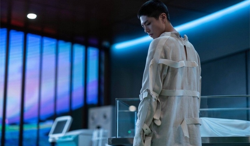 孔劉、朴寶劍合作電影《永生戰》12月上映!特務vs複製人,兩大男神夢幻組合年底必看
