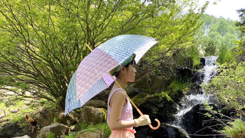 最近日本商店Cocilaelle推出這款「泡泡紙雨傘」,x搖欲配色、特殊造型超吸睛,快右滑看介紹吧!