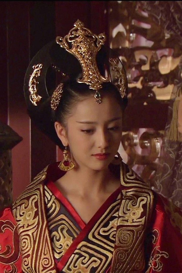 古裝劇「美絕人寰的皇后造型」6:佟麗婭 飾演《母儀天下》趙飛燕
