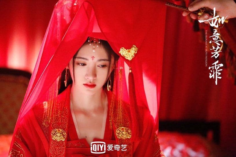 近期熱播古裝劇「紅衣美人」1:鞠婧禕 飾演《如意芳霏》傅容