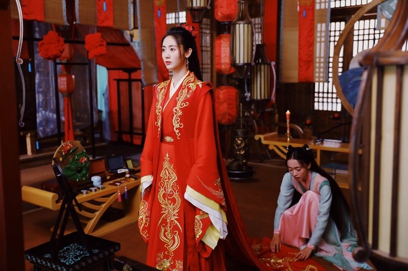 近期熱播古裝劇「紅衣美人」6:邢菲 飾演《明月曾照江東寒》戰清泓