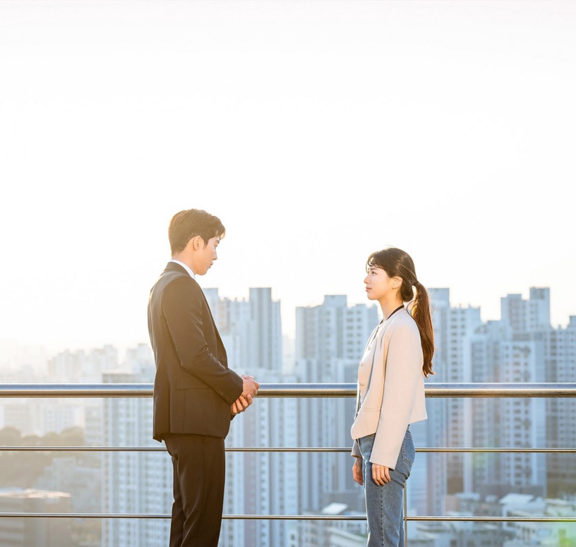 《Start-Up:我的新創時代》秀智&南柱赫親了!「天台之吻」超浪漫