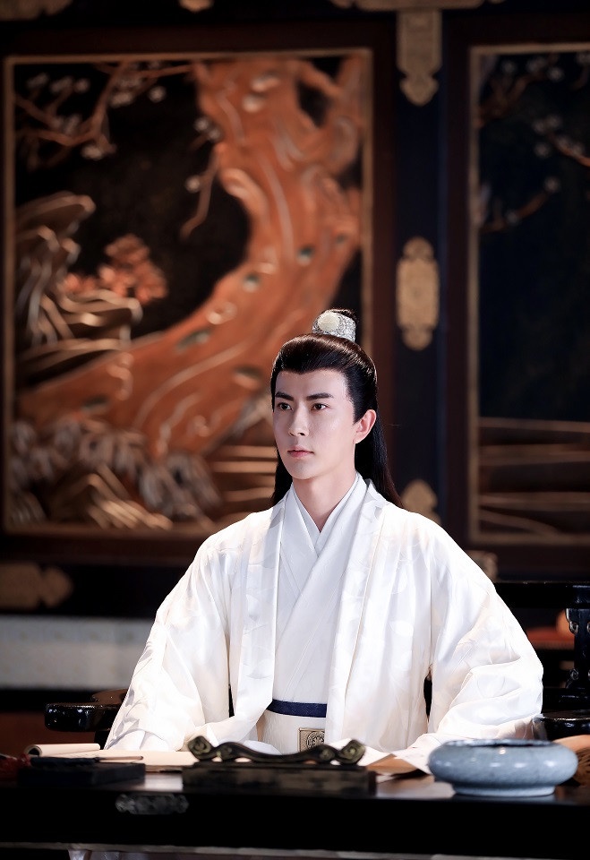 2020古裝劇「白衣美男」5:于朦朧 飾演《明月曾照江東寒》林放