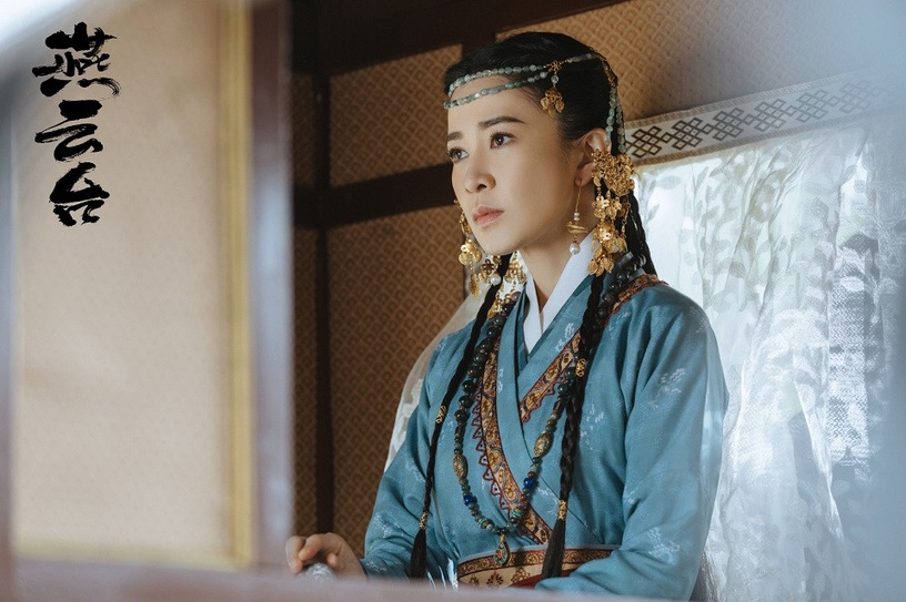 2020古裝劇「美度不輸女主」的女配2:佘詩曼 飾演《燕雲台》蕭胡輦
