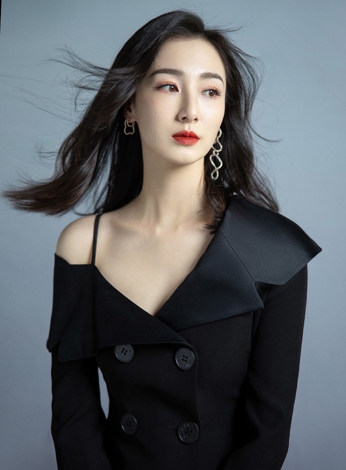 2020古裝劇「美度不輸女主」的女配5:葉青 飾演《錦衣之下》上官曦