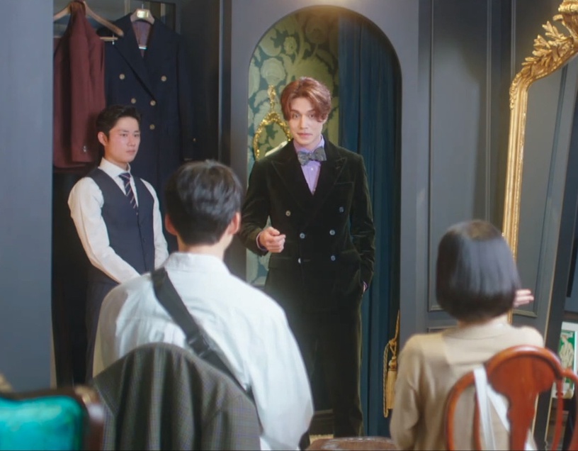 《九尾狐傳》李棟旭見家長大挑戰:瘋狂西裝秀,還想解釦子色誘岳母!?