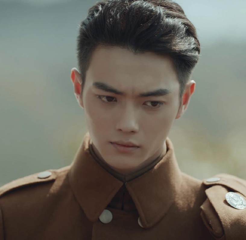 軍裝/制服男星4:許凱