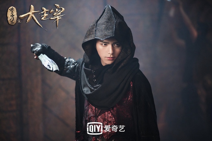 2020古裝劇「帥度不輸男主」的男配9:駱明劼 飾演《大主宰》柳慕白