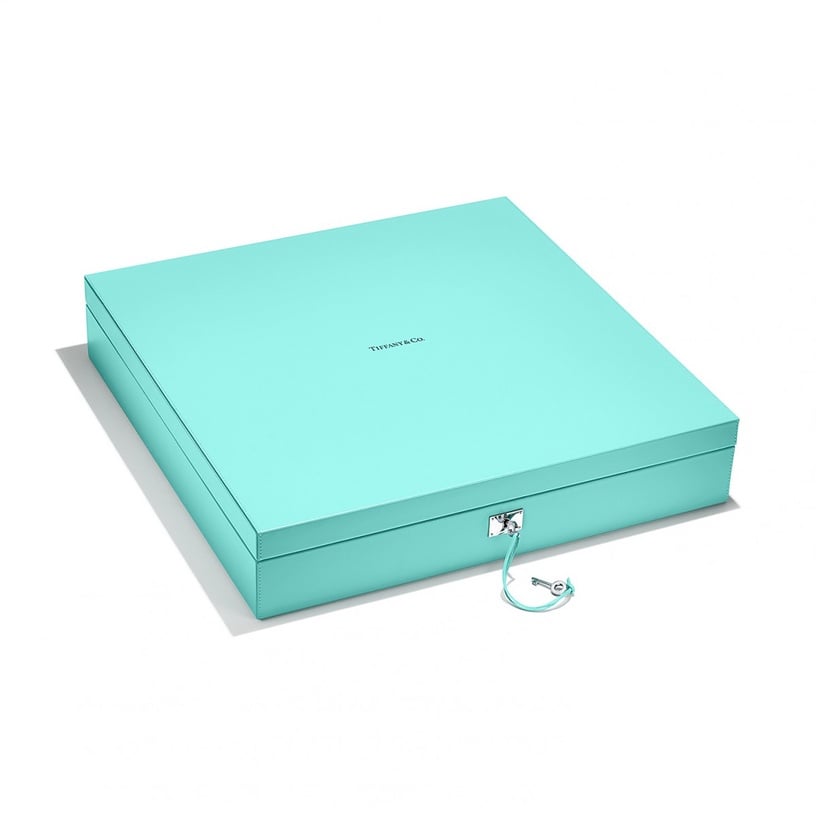 史上最夢幻麻將！Tiffany & Co推出絕美麻將套組，經典Tiffany藍外盒&麻將超有質感～ - BEAUTY美人圈
