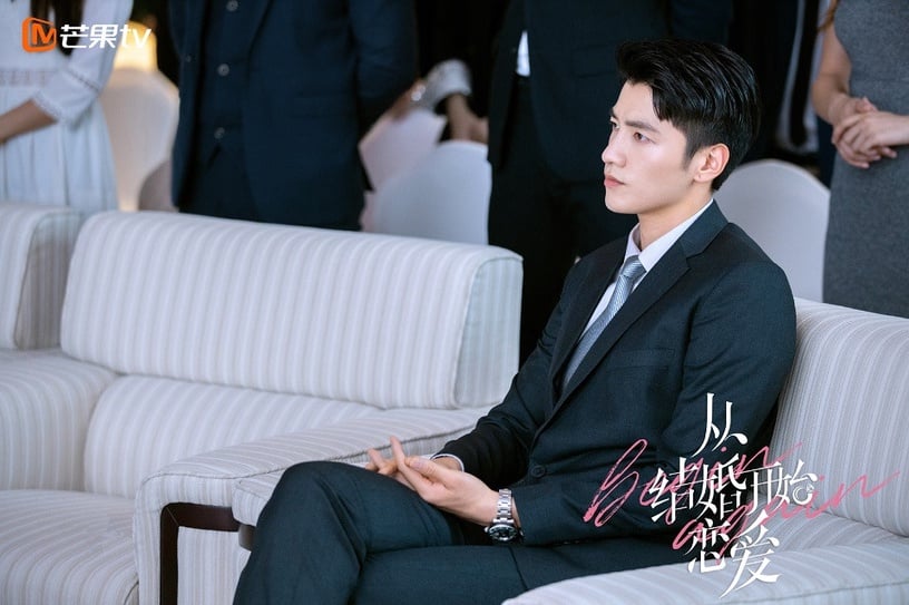 2020陸劇「穿西裝帥翻」霸道總裁TOP 4:金澤 飾演《從結婚開始戀愛》鹿亦堯