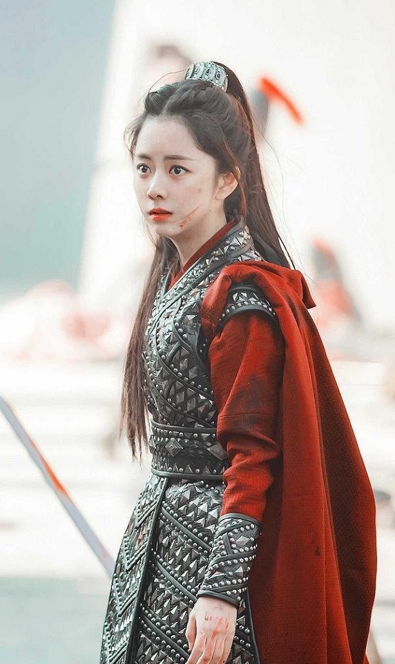 2020古裝劇女主的「戰袍造型」6:譚松韻 飾演《錦衣之下》袁今夏