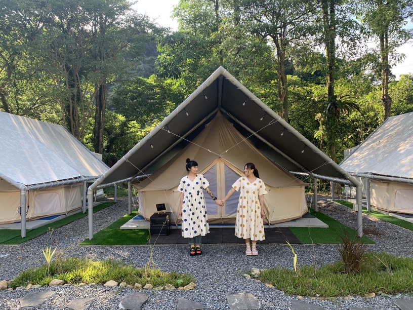 最嗨跨年夜!2021年6大「跨年露營勝地」推薦,秘境草原、落羽松,還有海上遊艇露營!