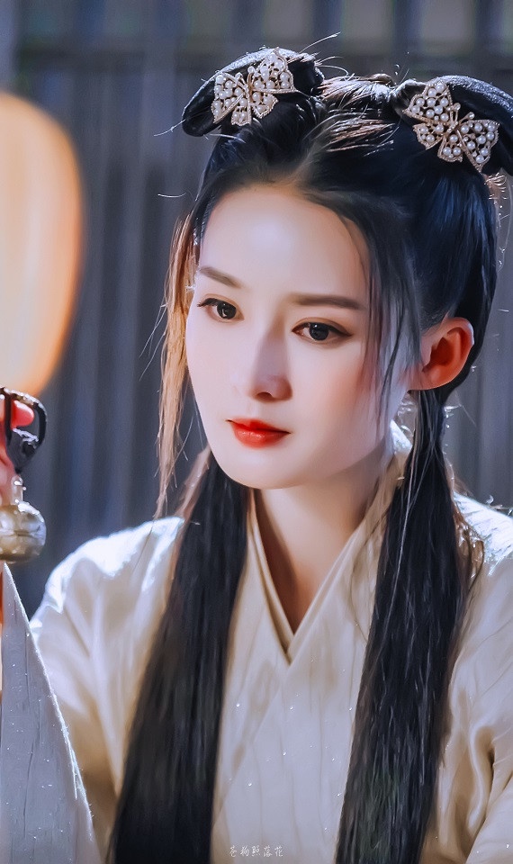 陸網評選2020下半年古裝女神TOP 1:李沁 飾演《狼殿下》馬摘星