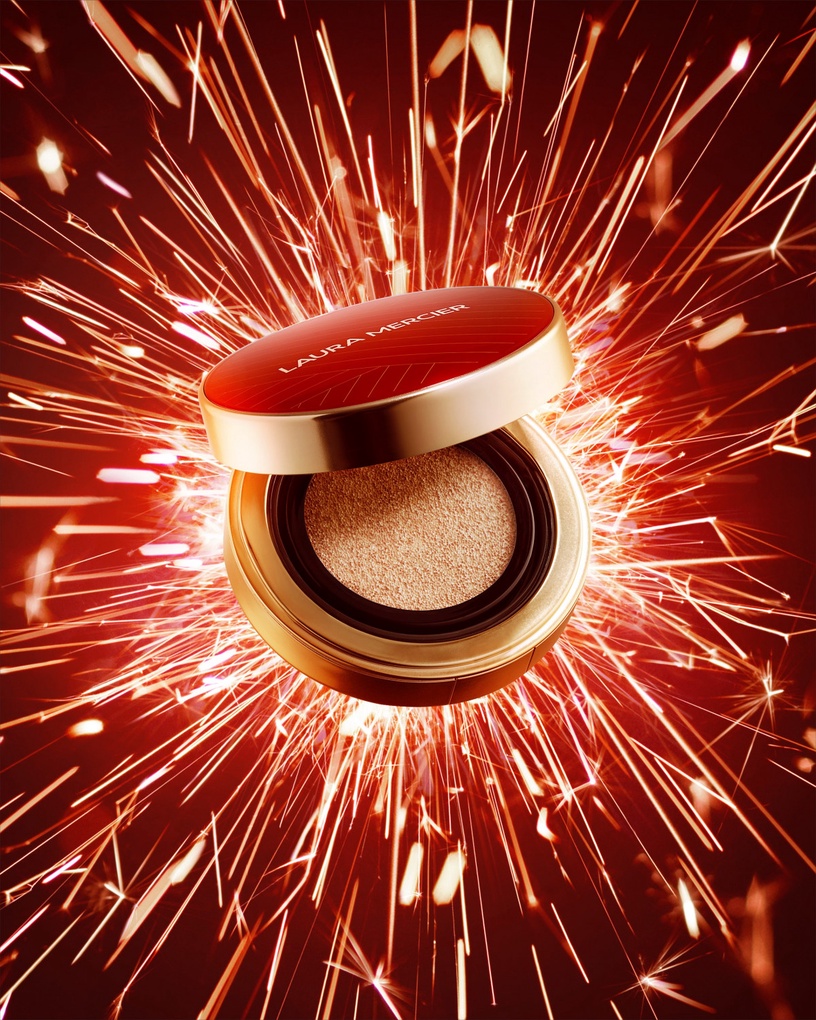 2021新年彩妝搶先看!蘿拉蜜思「電紅限定」氣墊超耀眼,MAC金魚打亮餅喜氣到不行!