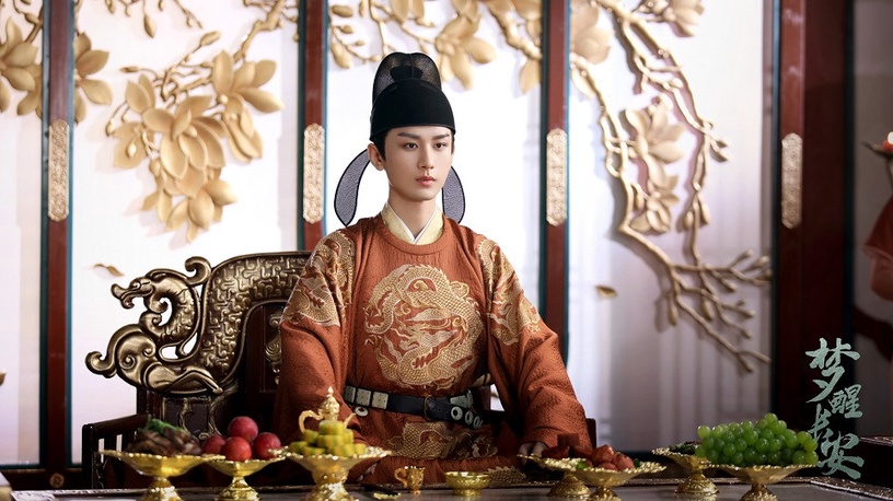 古裝劇《琉璃》捧紅的演員近況1:成毅《夢醒長安》、《南風知我意》