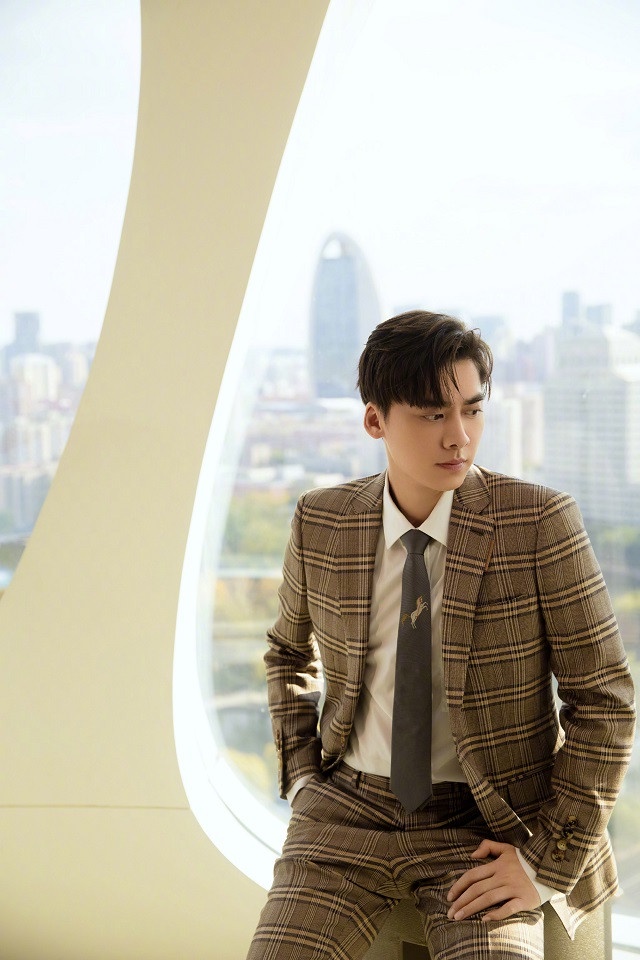 11月陸劇演員網路勢力排行榜TOP 1:李易峰
