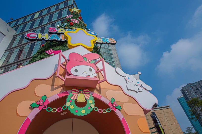 聖誕打卡點+1!超萌「三麗鷗聖誕樂園」初登場,16米高聖誕樹&市集遊行都不能錯過