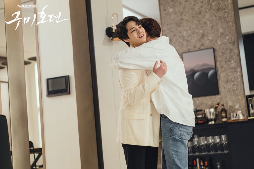 韓劇7個死得超莫名其妙的角色!《九尾狐傳》金汎&《迫降》金正賢領便當,都沒有這部扯