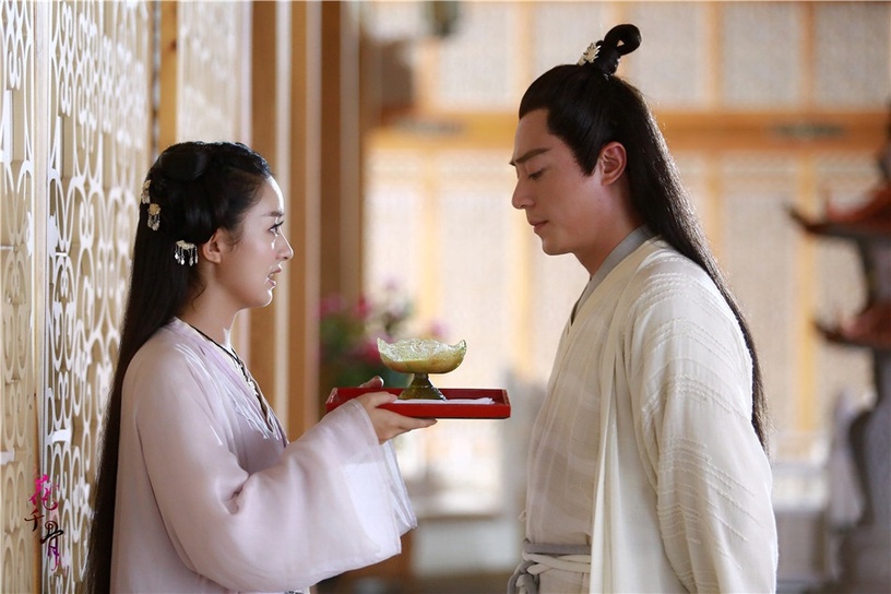 陸劇讓人欲罷不能的「禁慾系男主」TOP 6:霍建華 飾演《花千骨》白子畫
