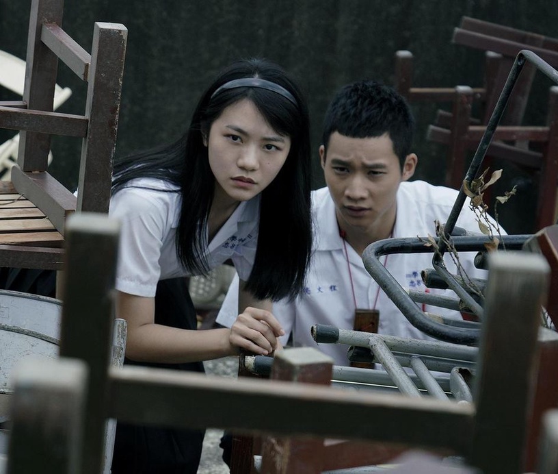 《返校》影集&電影差異解析4:新角色登場!「通靈少年」程文亮,是芸香重要友軍!