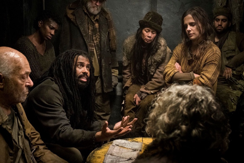 2020 Netflix人氣歐美劇推薦!《后翼棄兵》、《紙房子》、《末日列車》都必追!