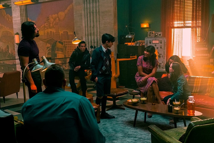 2020 Netflix人氣歐美劇推薦!《后翼棄兵》、《紙房子》、《末日列車》都必追!