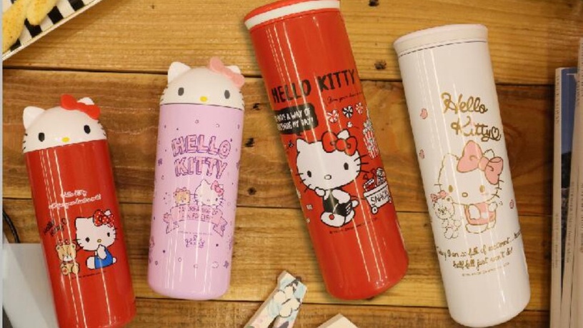 7-11 「HELLO KITTY & LINE FRIENDS保溫杯
」登場!超萌立體杯蓋設計,這天限量開賣