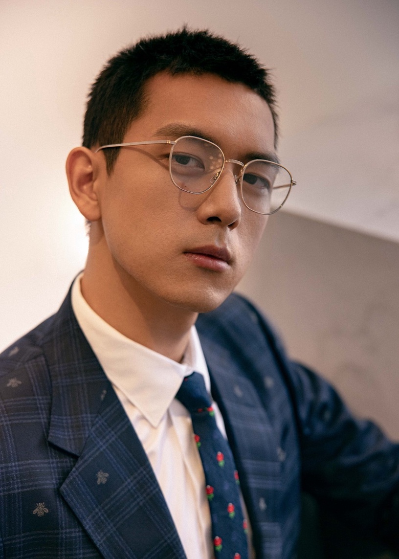 明星眼鏡造型5:李現