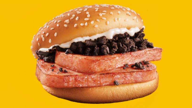 午餐肉+OREO 奇葩組合!中國麥當勞推超狂「給利奧餐肉堡」,滋味意外超驚喜?