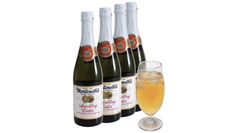 零酒精也能Chill!好市多「氣泡蘋果汁」香檳造型、碳酸滋味,輕鬆營造派對微醺感