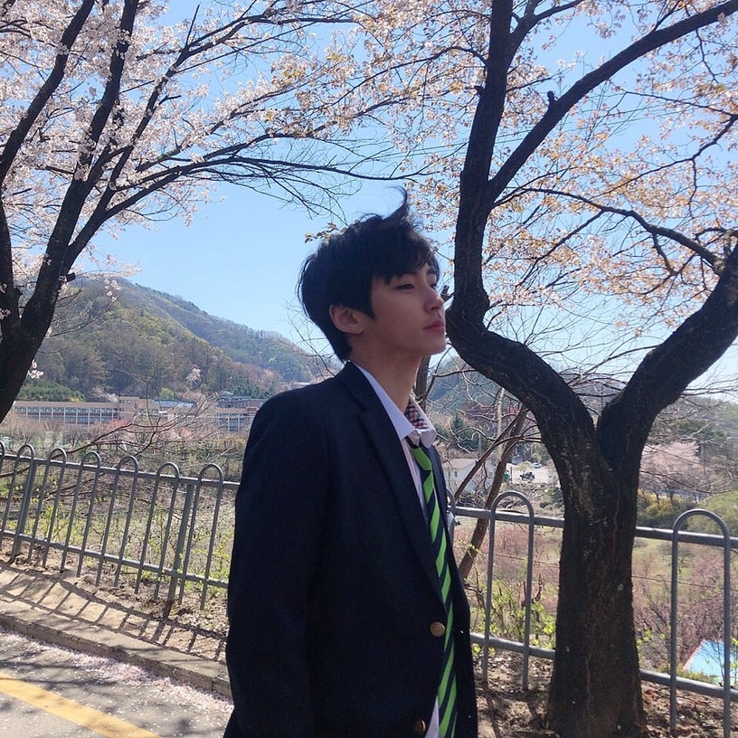 《女神降臨》男二黃仁燁竟然29歲了!黃仁燁神似李準基,是185公分長腿美男&寶可夢迷!