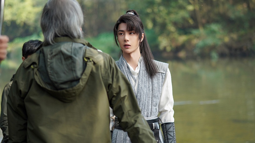2020古裝劇「白髮古裝男神」1:王一博 飾演《有翡》謝允