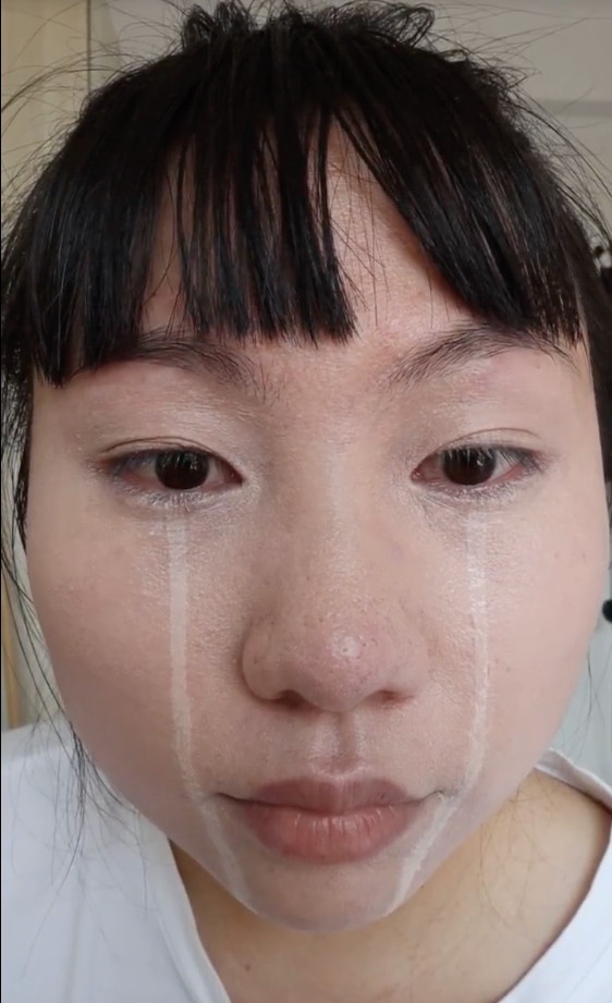 化妝師透亮底妝4技巧!粗毛孔、斑駁白芝麻皆改善,暗沉粉底變修容、雷粉底也有神妝效