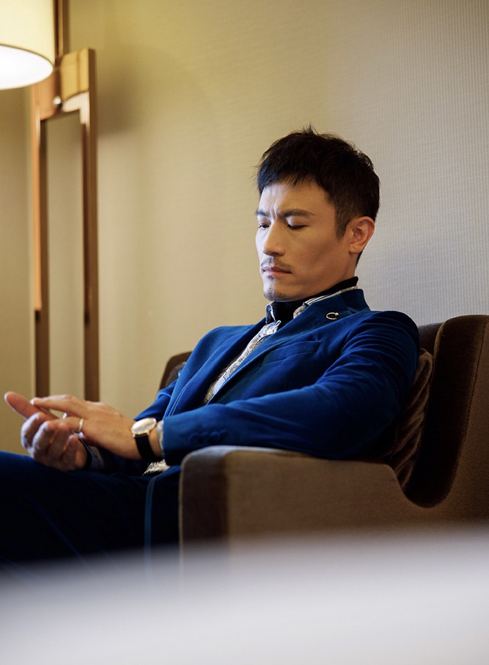 古裝劇《有翡》男神古裝vs時裝9:耿樂 飾演 沈天庶
