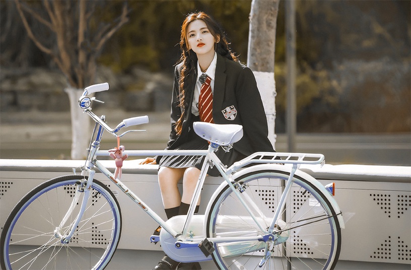 陸劇女星校服造型9:楊超越