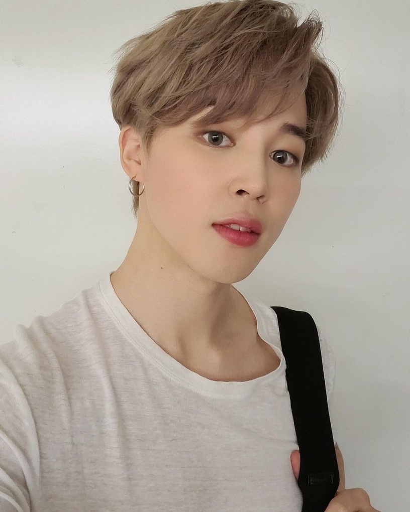 單眼皮男星1:BTS Jimin朴智旻