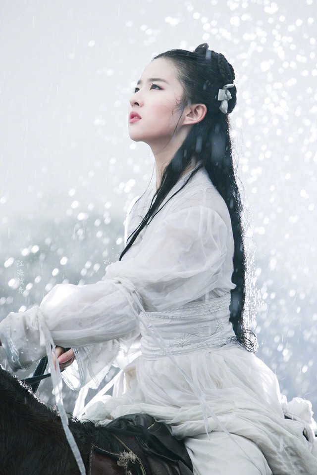 陸劇「一眼萬年的古裝美人」2:劉亦菲 飾演《神鵰俠侶》小龍女