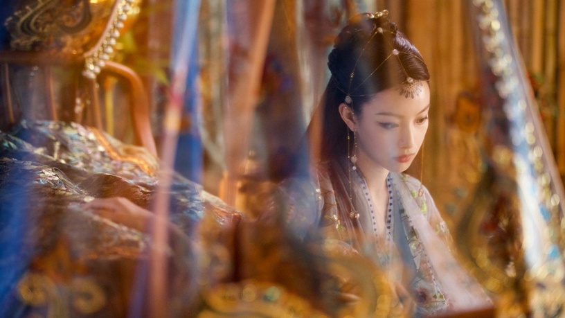 《流金歲月》演員古裝造型2:倪妮《宸汐緣》