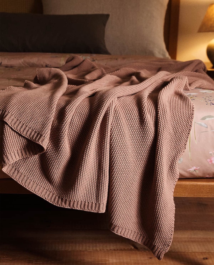 7個「玫瑰粉色系」房間佈置靈感!善用IKEA、ZARA佈置,省錢裝潢出質感粉系房間