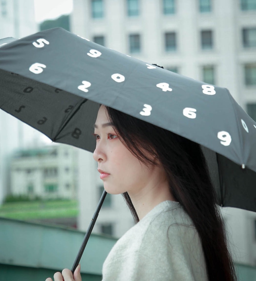 「美麗華 x SOU·SOU」跨界聯名!黑白數字晴雨傘、漁夫帽等4款限量商品,2/1正式開賣