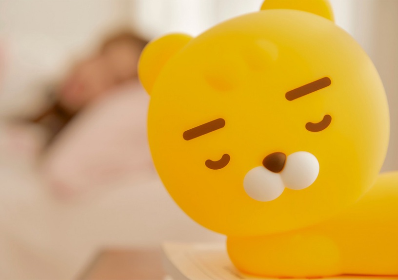 KAKAO FRIENDS「萊恩智能夜燈」軟萌上市!四段式燈光輕鬆切換,專屬APP遠端操控超實用