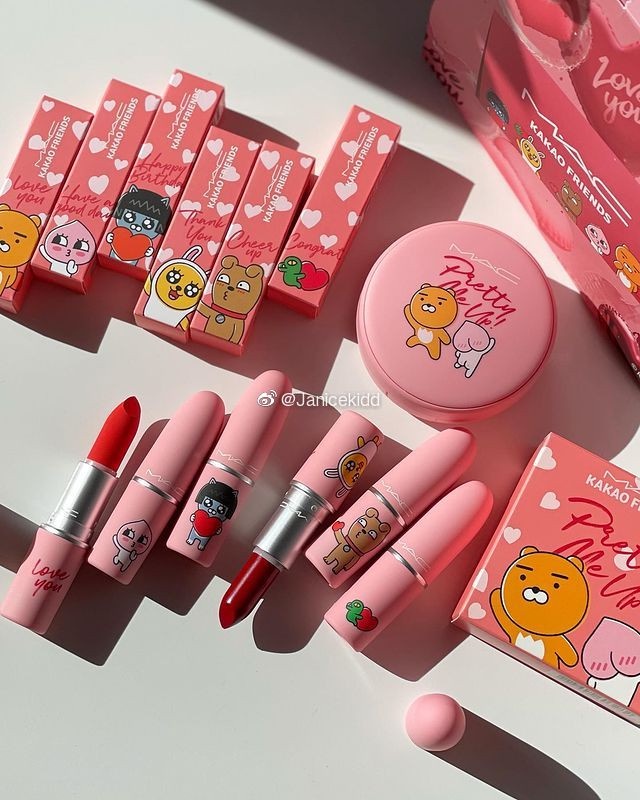 Kakao friends x MAC 的情人節聯名唇膏，將在2021年情人節於韓國上市！