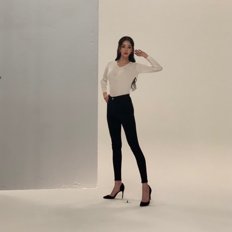 《女神降臨》文佳煐腿跟手臂一樣細!7女星的逆天鉛筆腿,李聖經&徐睿知身材超不科學!