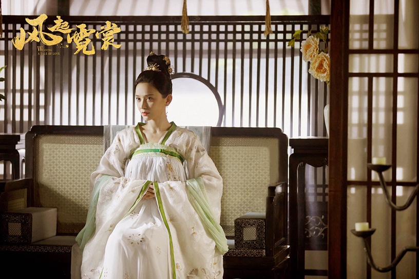 熱播古裝劇古裝女神造型PK 2:施詩 飾演《風起霓裳》武媚娘