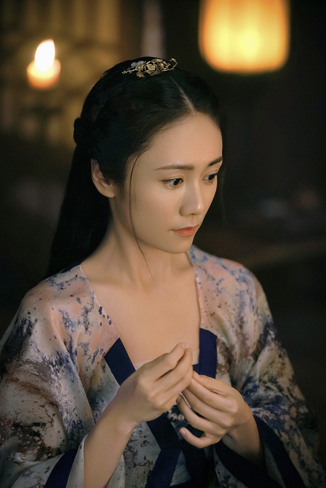 熱播古裝劇古裝女神造型PK 5:劉芸 飾演《上陽賦》蘇錦兒