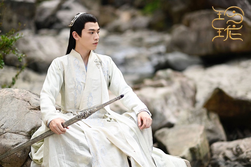 熱播古裝劇古裝男神4:辛雲來 飾演《玲瓏》銀霄
