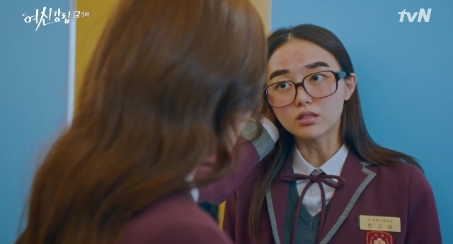 《女神降臨》配角顏值不輸文佳煐!劇中隱藏6美女,惠敏美到認不出,她神似Jisoo甜翻!