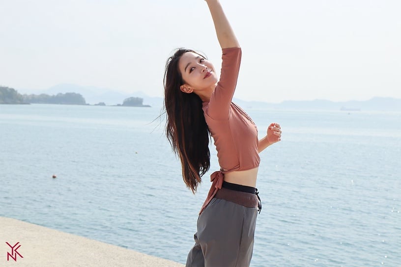 《哲仁王后》申惠善小秘密!腿超長、172cm是「八頭身美女」,曾和大王大妃保持距離?